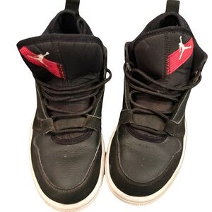 Air Jordan big boy size 5.5 Y